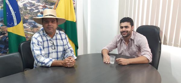 Buritis recebe recursos do deputado Geraldo da Rondônia Para aquisição de uma Van destinada à Secretaria de Saúde SEMUSA